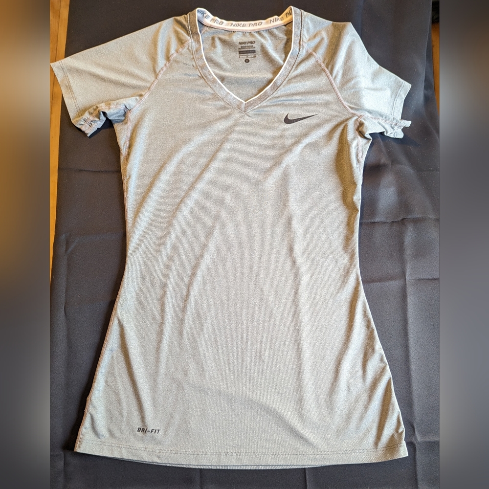 Gray Nike pro Dri-fit tshirt